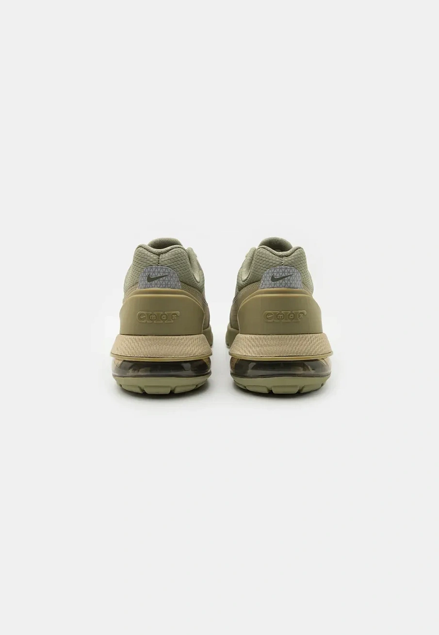 Фото № 3 с приближением к товару «‎AIR MAX PULSE»
