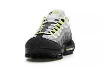 Фото № 2 с приближением к товару «‎Nike Air Max 95 OG Neon (2020)»