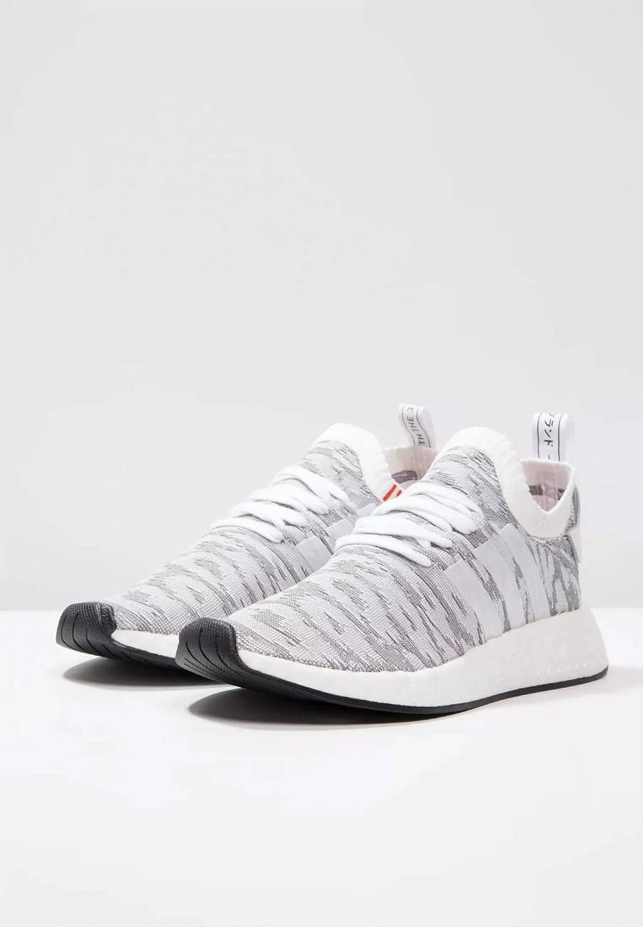 Фото № 4 с приближением к товару «‎NMD_R2 PK»