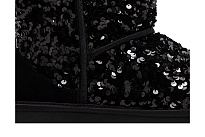 Фото № 3 с приближением к товару «‎UGG Women's Classic Short Chunky Sequin - Black»