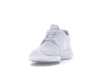 Фото № 3 с приближением к товару «‎Nike Roshe One White/White»