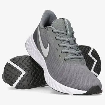 Nike Revolution 5 - 3