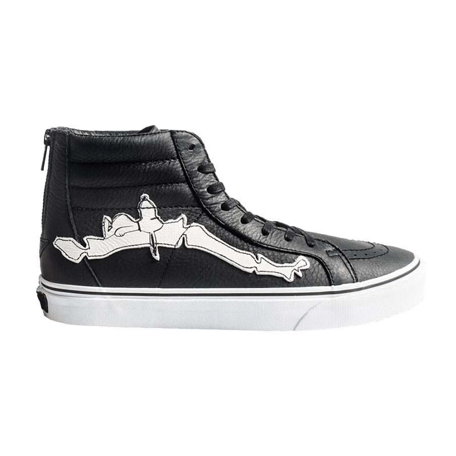 Фото № 1 с приближением к товару «‎Blends x Peanuts x Vans Sk8-Hi Reissue Zip Snoopy Bones»