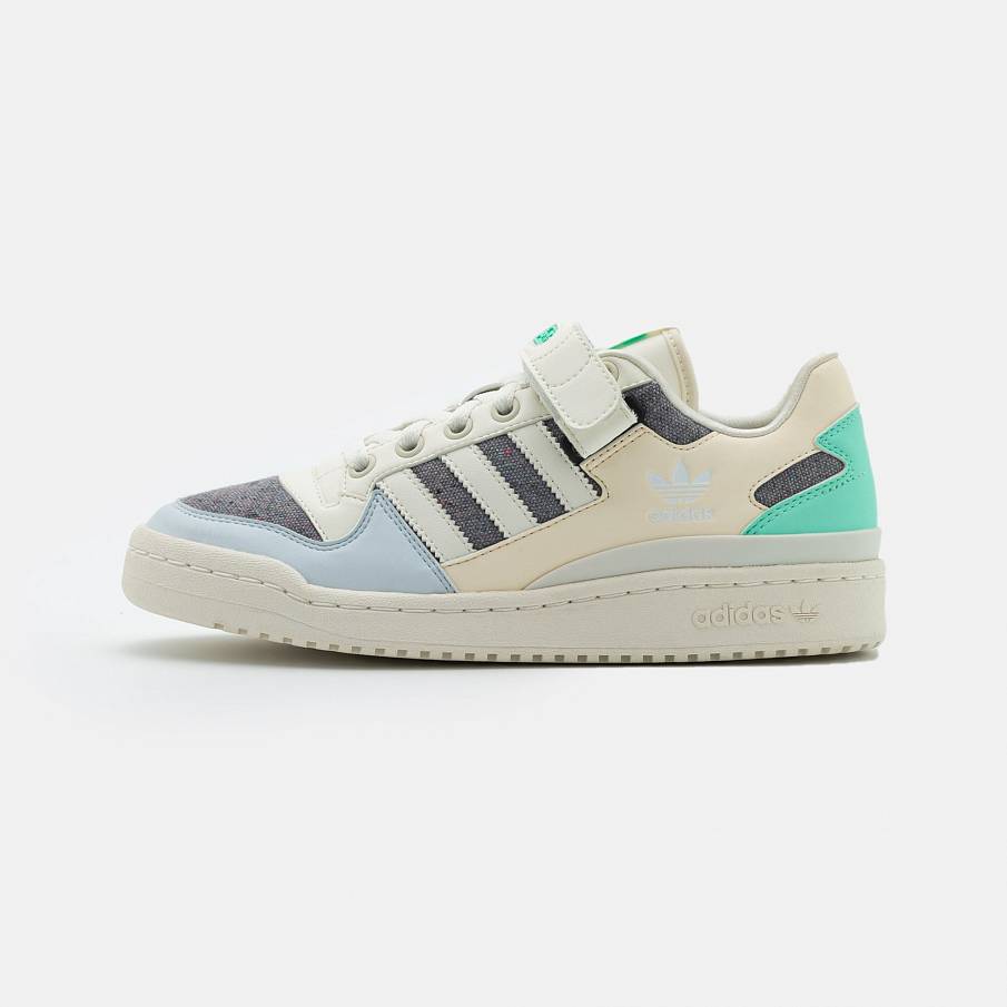 Фото № 2 с приближением к товару «‎Adidas Forum »