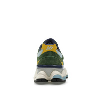 Фото № 4 с приближением к товару «‎New Balance 9060 Dark Alpine Green»