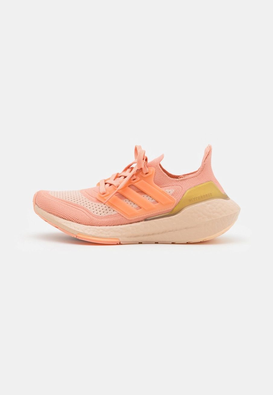 Фото № 1 с приближением к товару «‎Adidas Ultraboost 21»