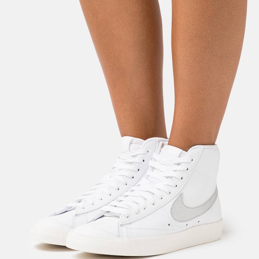 Фото № 2 с приближением к товару «‎Nike W Blazer 77 Ess »