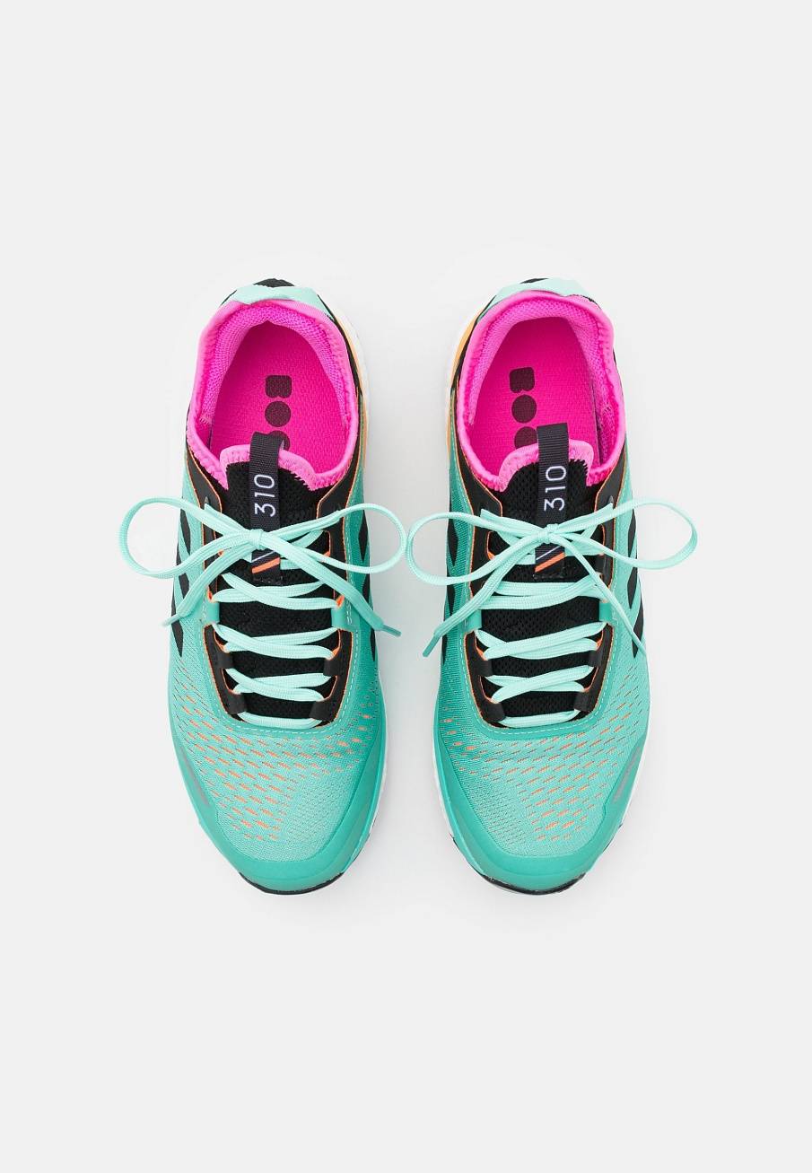 Фото № 4 с приближением к товару «‎Adidas Terrex Agravic »
