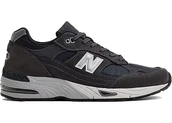 New Balance 991