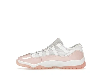 Jordan 11 Retro Low - 3