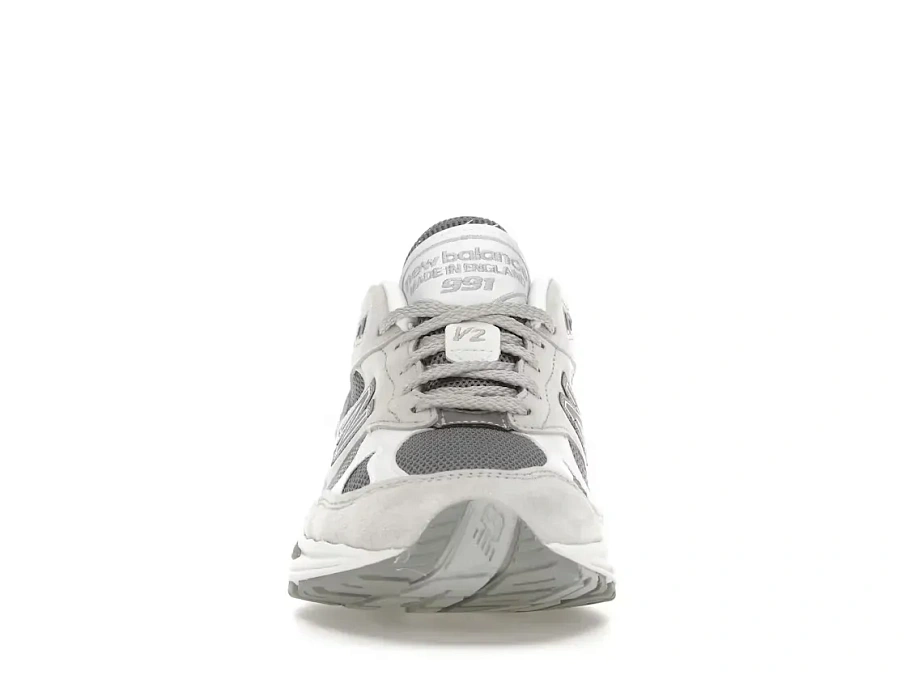 Фото № 2 с приближением к товару «‎New Balance 991v2»