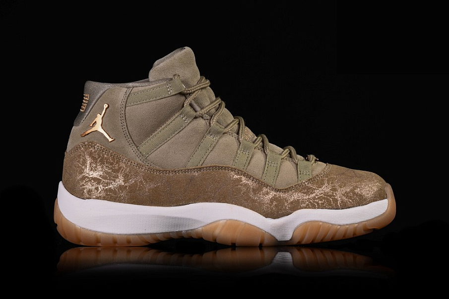 Фото № 2 с приближением к товару «‎Nike Air Jordan 11 Retro Wmns Lux»