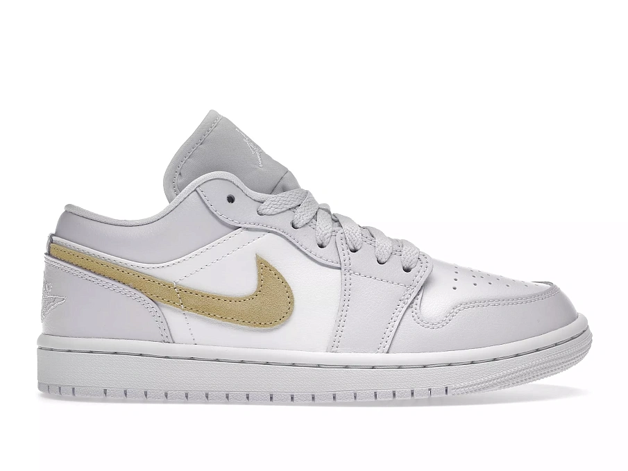 Фото № 1 с приближением к товару «‎Jordan 1 Low Barely Grape »