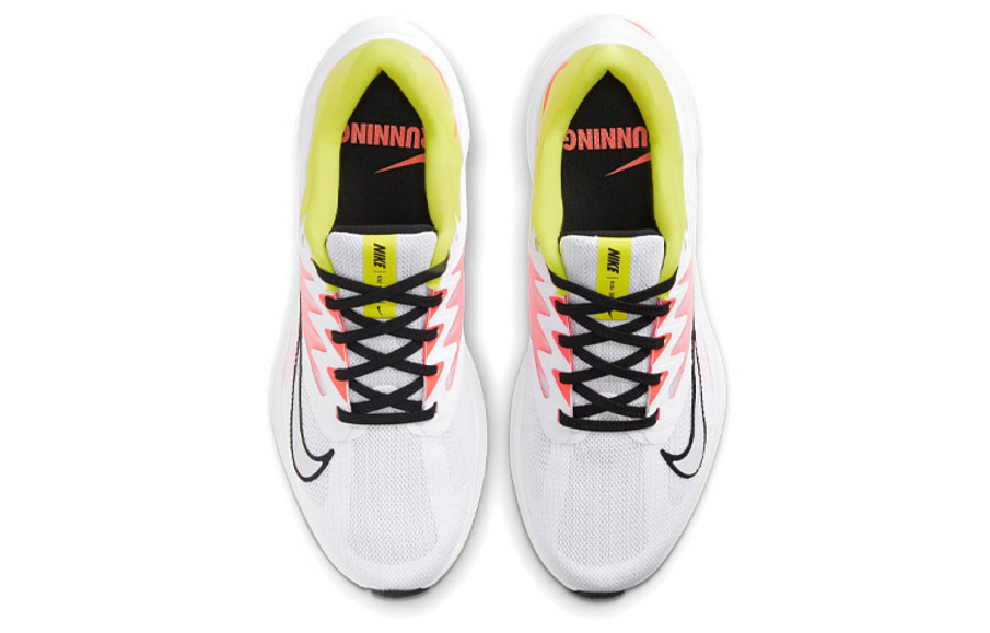 Фото № 4 с приближением к товару «‎Nike WMNS Quest 3 WhiteOrangeYellow»