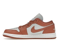 Фото № 3 с приближением к товару «‎Jordan 1 Low Sky J Orange»