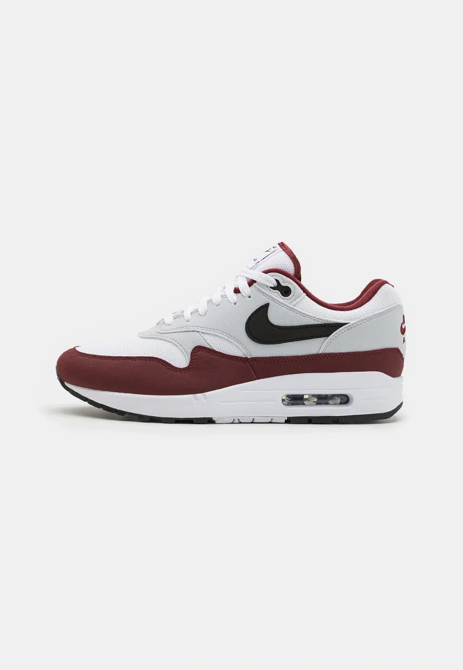 Фото № 1 с приближением к товару «‎AIR MAX 1»