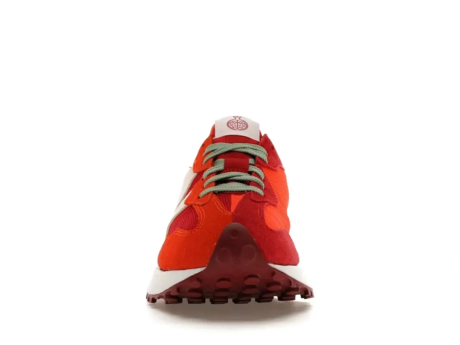 Фото № 2 с приближением к товару «‎New Balance 327»