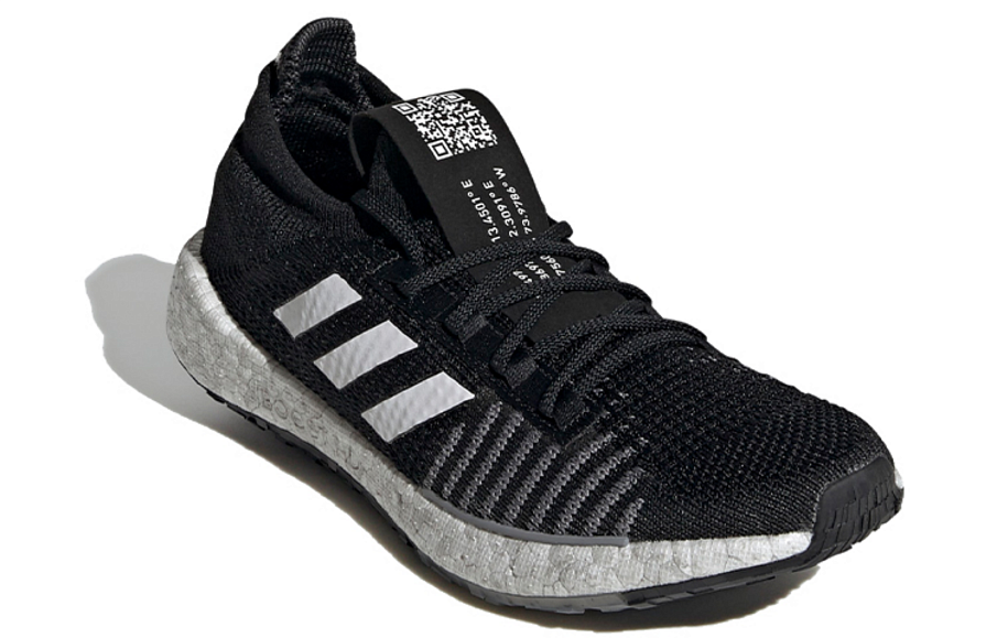 Фото № 3 с приближением к товару «‎adidas Pulseboost Hd Wmns Black»