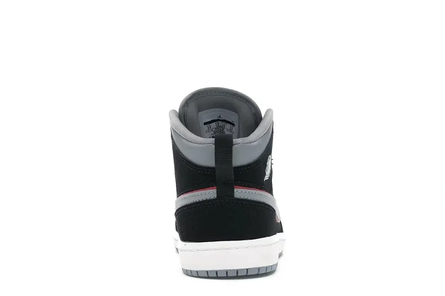 Фото № 4 с приближением к товару «‎Jordan 1 Mid»