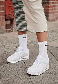 Фото № 3 с приближением к товару «‎AIR MAX 90»