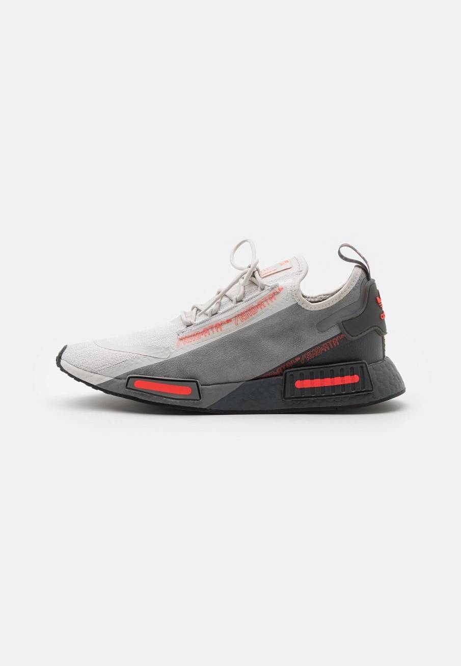 Фото № 1 с приближением к товару «‎Adidas Nmd_r1 Speedlines »