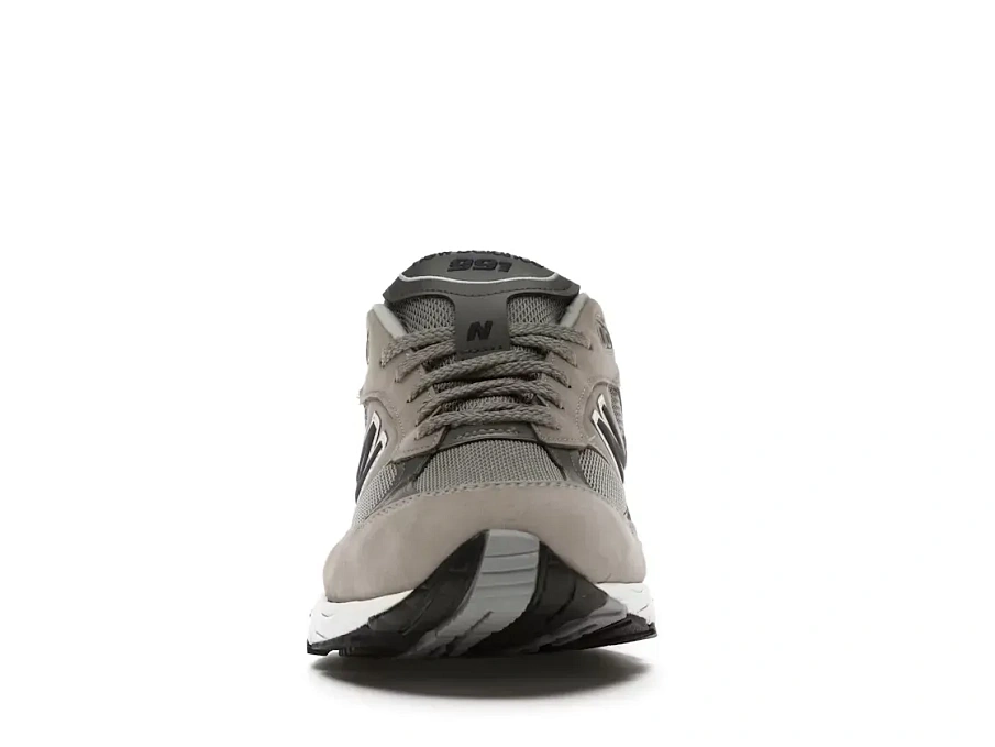 Фото № 2 с приближением к товару «‎New Balance 991»