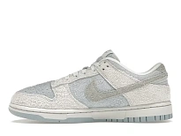 Фото № 3 с приближением к товару «‎Nike Dunk Low»