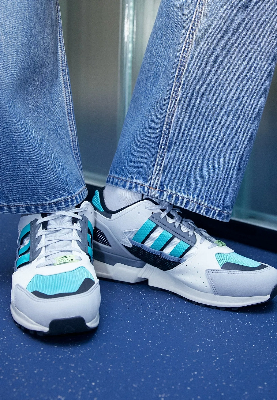 Фото № 4 с приближением к товару «‎ZX 10,000 C UNISEX»