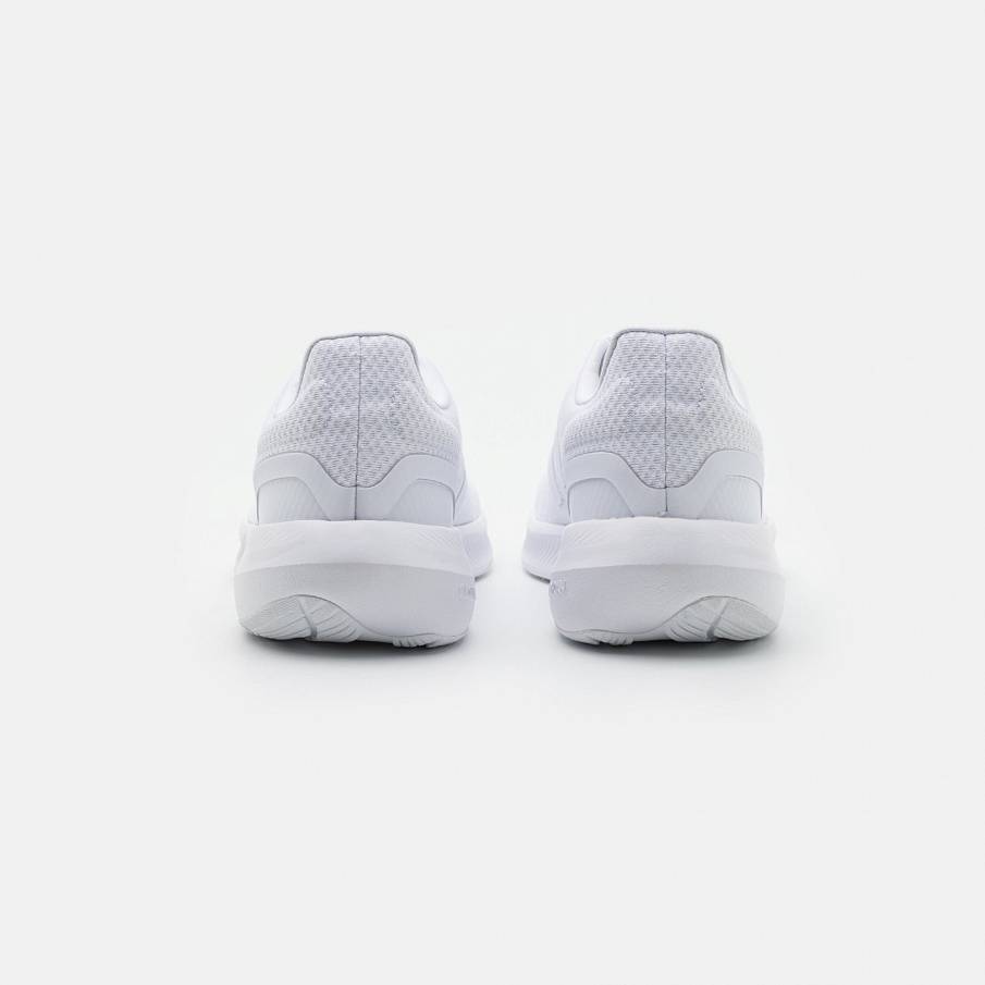 Фото № 3 с приближением к товару «‎Adidas 3.0»