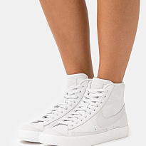 Фото № 1 с приближением к товару «‎Nike W Blazer Prm »