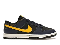 Фото № 1 с приближением к товару «‎Nike Dunk Low»