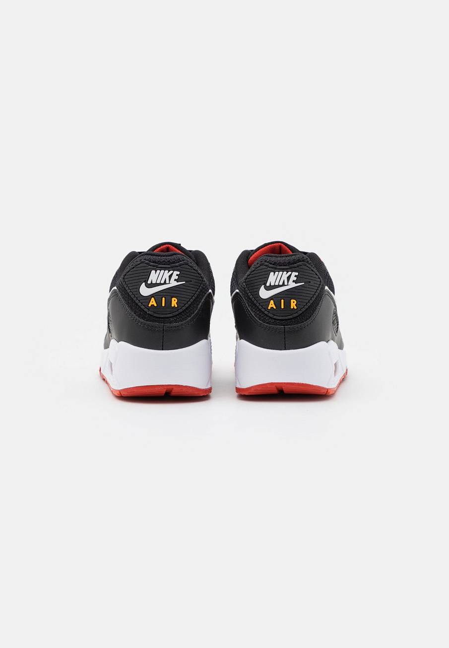 Фото № 3 с приближением к товару «‎Nike Air Max 90 »