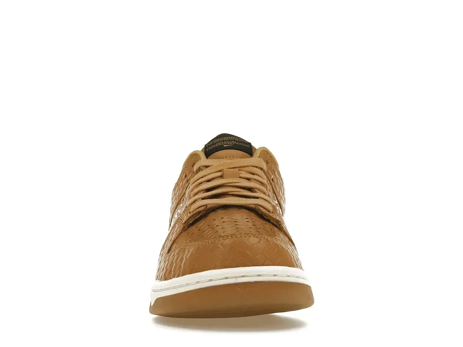 Фото № 2 с приближением к товару «‎Nike Dunk Low Paris YMCA Old Court (Elemental Gold)»