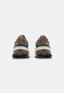 Фото № 3 с приближением к товару «‎V2K RUN»