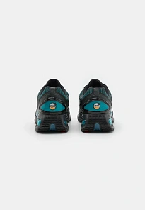 Фото № 3 с приближением к товару «‎AIR MAX DN »