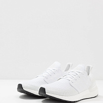 Фото № 3 с приближением к товару «‎Adidas Ultraboost 20»