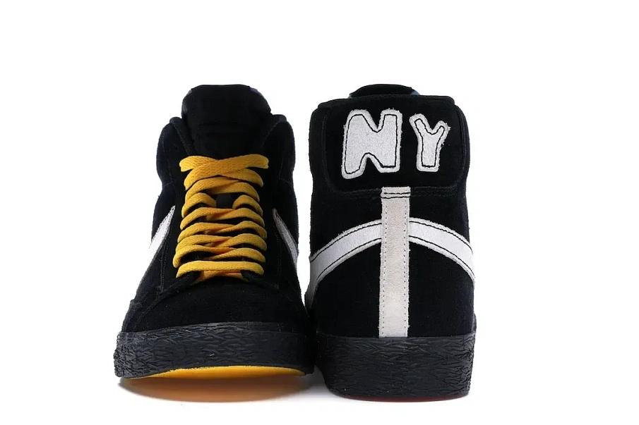 Фото № 2 с приближением к товару «‎Nike Blazer Mid LA vs. NYC»