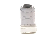 Фото № 4 с приближением к товару «‎Jordan 1 Retro High Desert Sand »