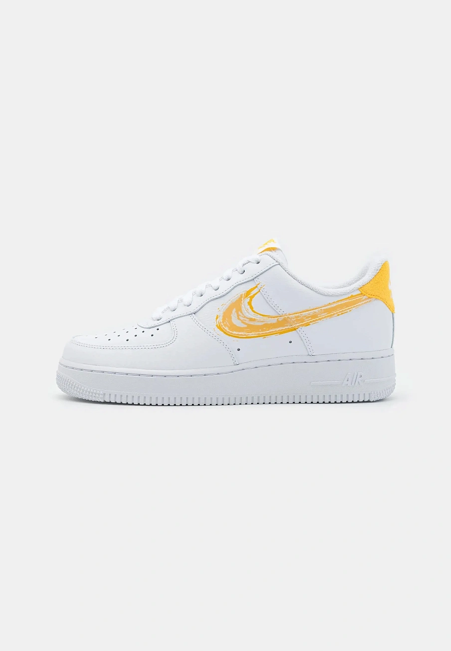 Фото № 1 с приближением к товару «‎NIKE AIR FORCE 1 '07 DB»