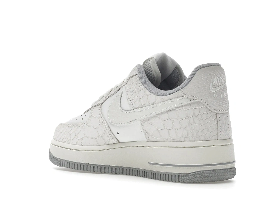 Фото № 6 с приближением к товару «‎Nike Air Force 1 Low 07 White Python »