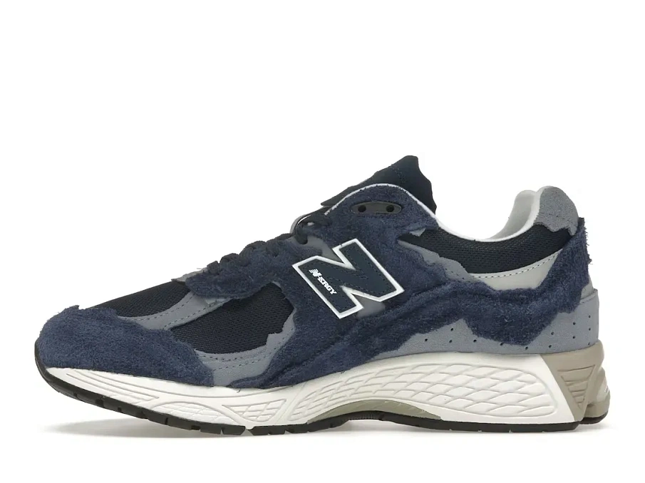 Фото № 3 с приближением к товару «‎New Balance 2002R»