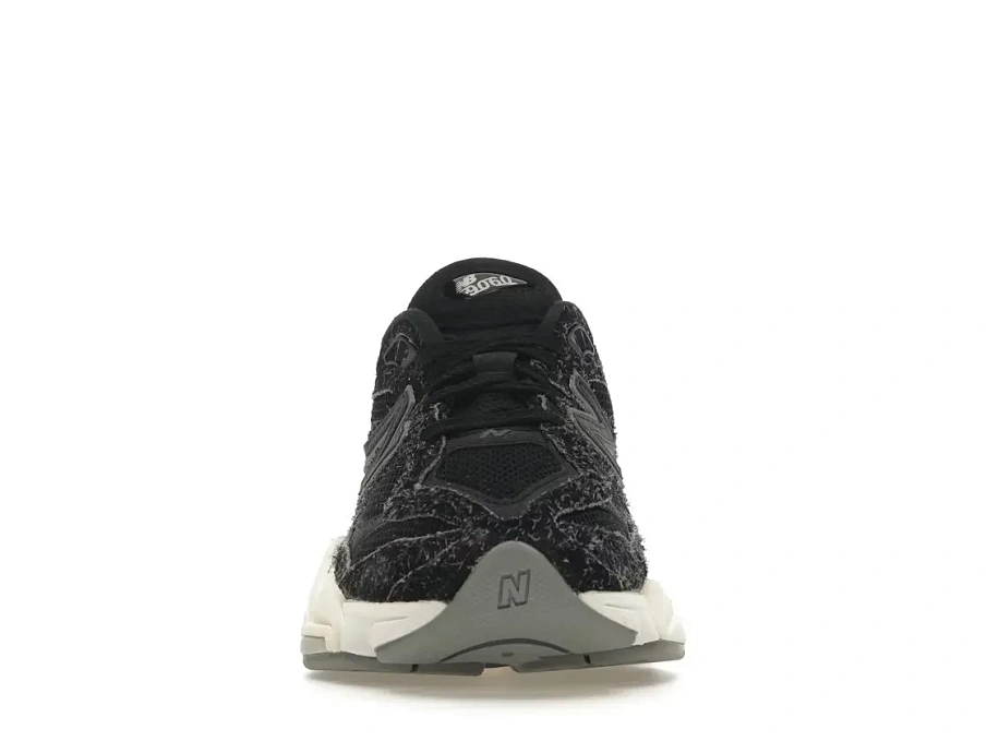 Фото № 2 с приближением к товару «‎New Balance 9060»