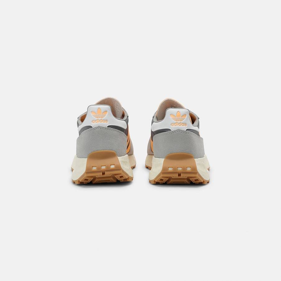Фото № 5 с приближением к товару «‎Adidas Retropy E5 »