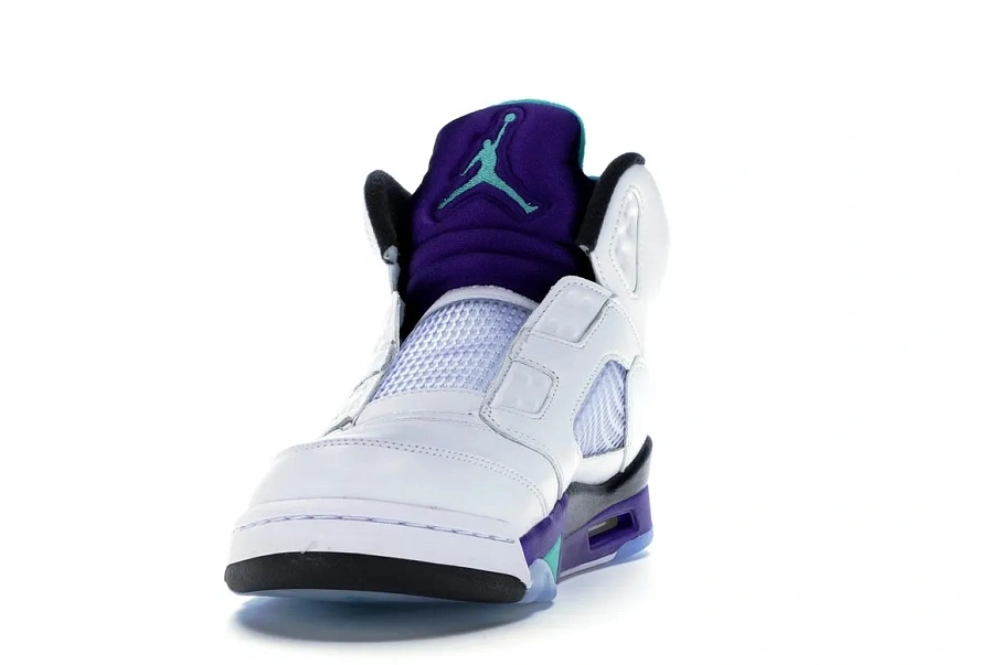 Фото № 4 с приближением к товару «‎Jordan 5 Retro Grape Fresh Prince»
