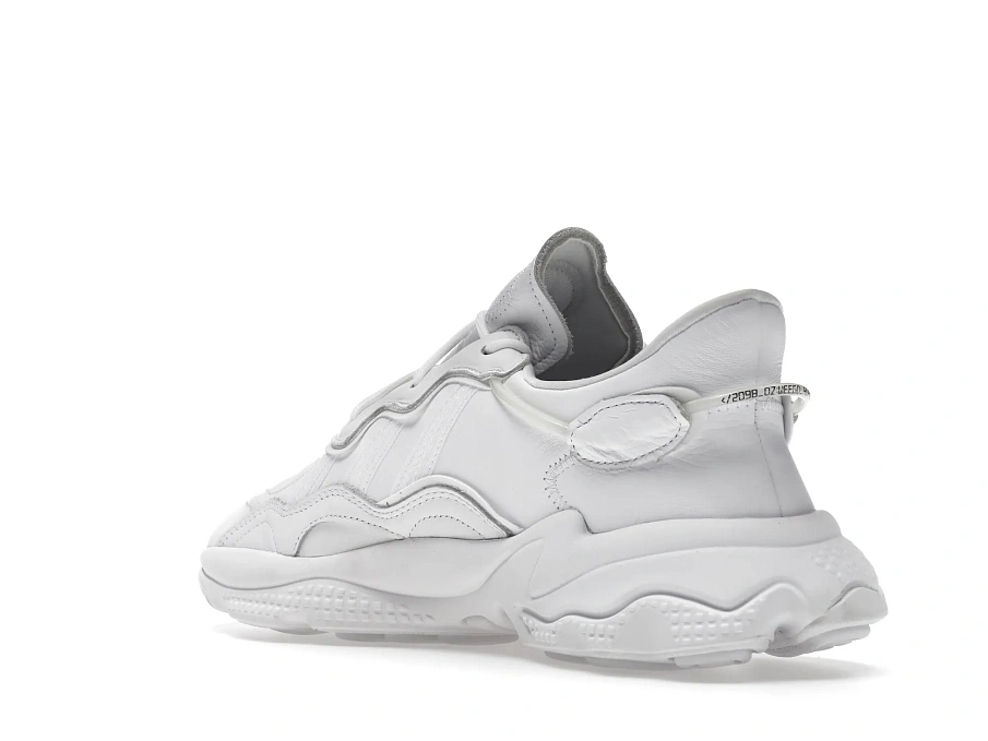 Фото № 6 с приближением к товару «‎adidas Ozweego Triple White»