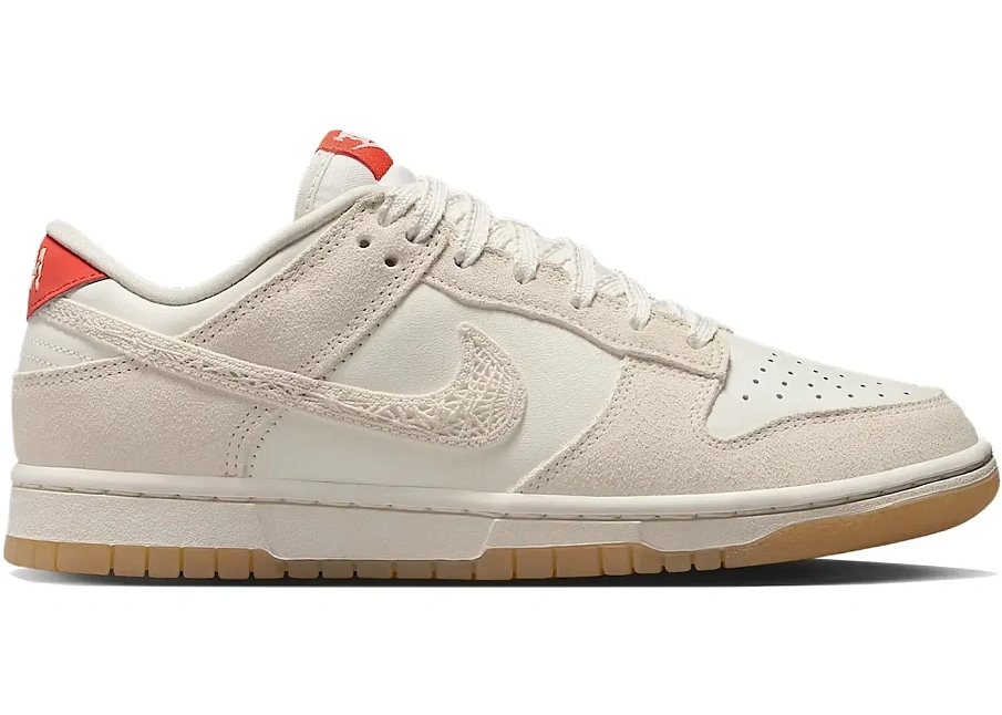 Фото № 1 с приближением к товару «‎Nike Dunk Low»