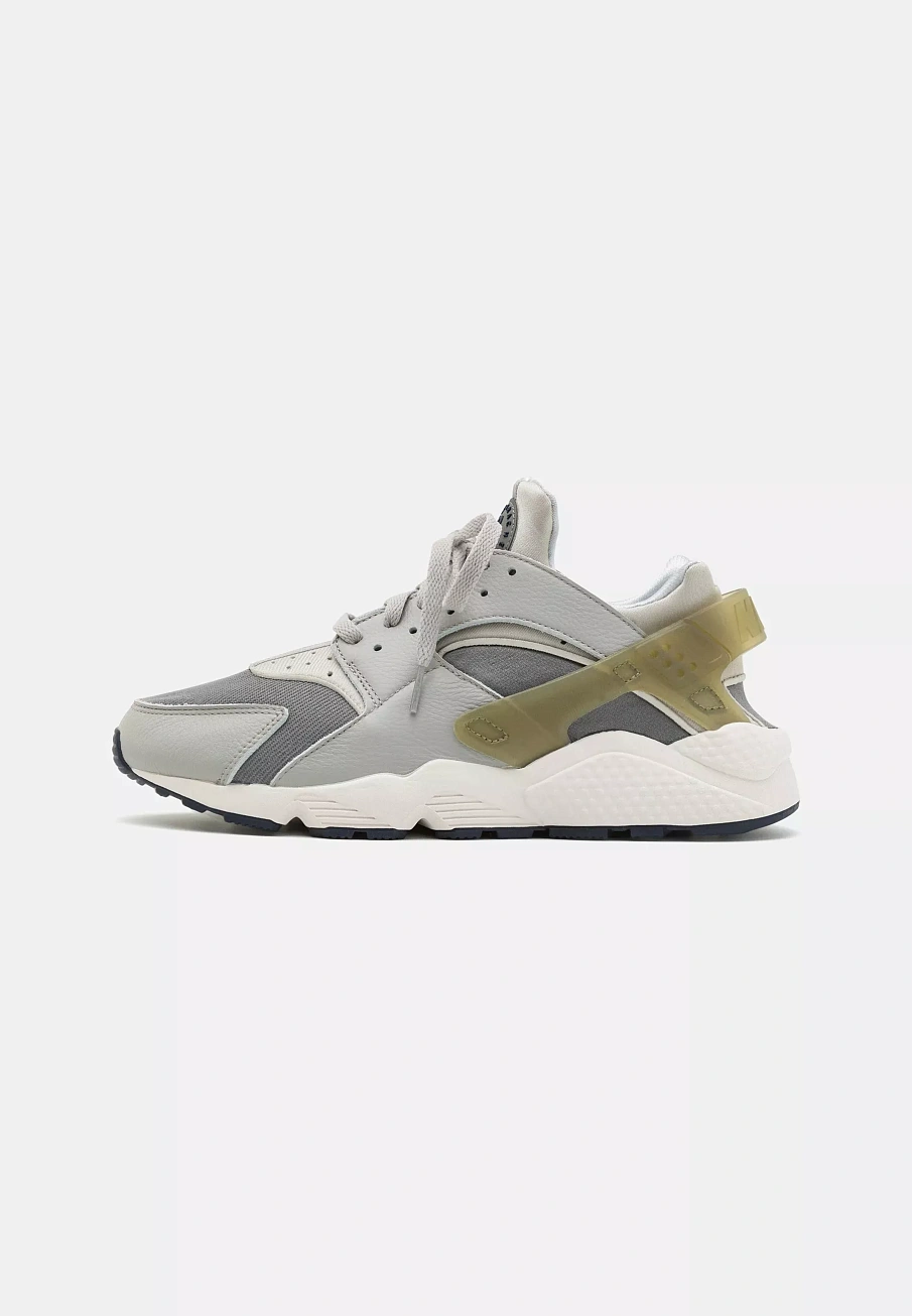 Фото № 2 с приближением к товару «‎AIR HUARACHE UNISEX»
