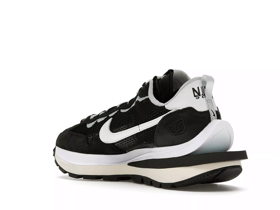 Фото № 4 с приближением к товару «‎Nike Vaporwaffle sacai Black White»