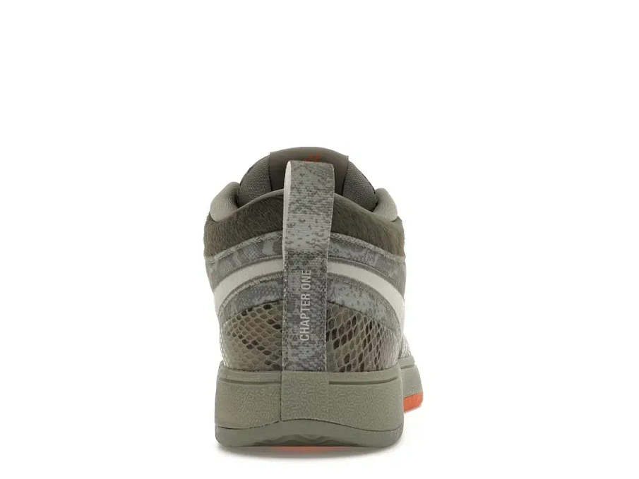 Фото № 4 с приближением к товару «‎Nike Book 1 Premium»