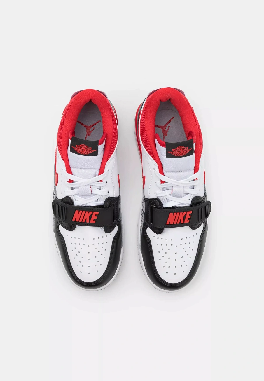 Фото № 4 с приближением к товару «‎AIR JORDAN LEGACY 312»